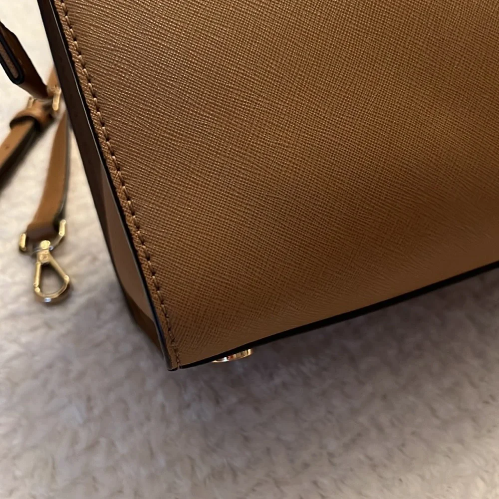 Michael Kors Selma Saffiano Leather Medium Satchel Crossbody Peanut